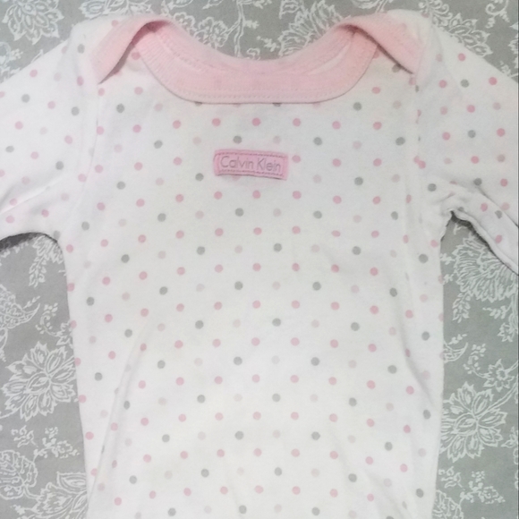 Calvin Klein baby girl bundle - Picture 1 of 9